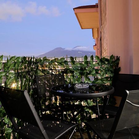 Napoli Central Lumina Suites Buitenkant foto