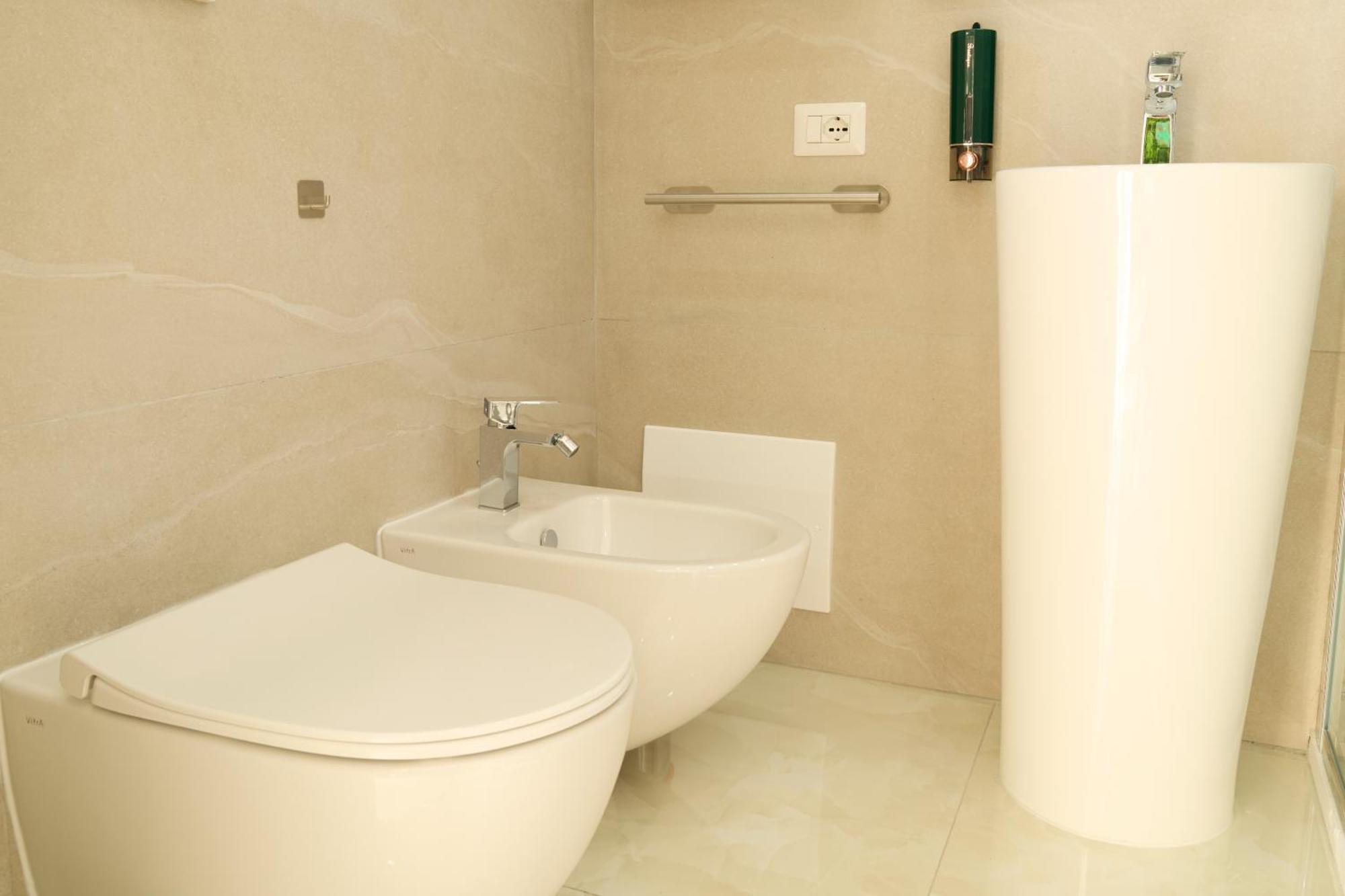 Napoli Central Lumina Suites Buitenkant foto