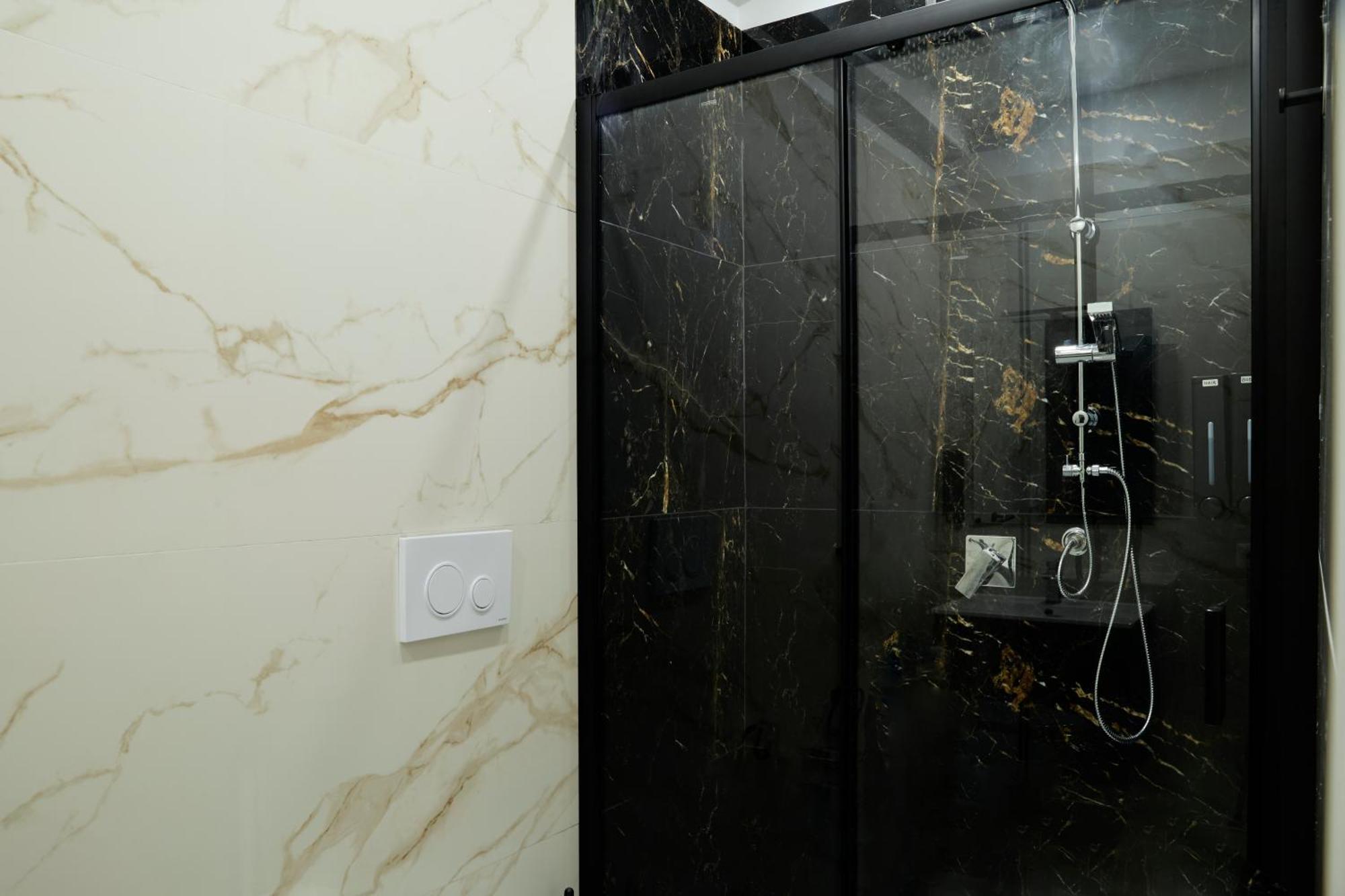 Napoli Central Lumina Suites Buitenkant foto
